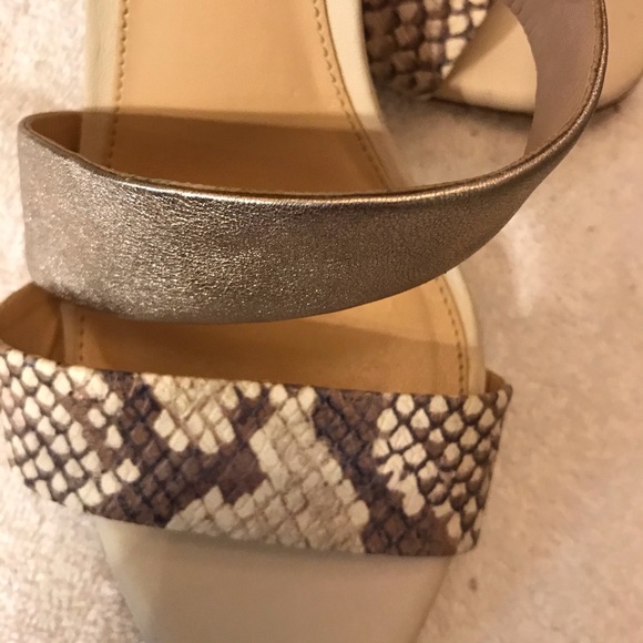 Vince Camuto rose silver Chakeetan leather sandals size 9 1/2 - Picture 4 of 15